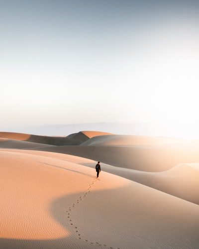 photo-1530745184004-2d27f018f596 DESERT HOMME SEUL